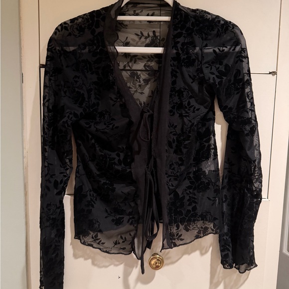 Black Sheer Blouse with Floral Design NWOT - Picture 5 of 8